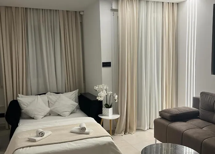 Jj Vladimira Rolovic 09 17 公寓 克拉古耶瓦茨